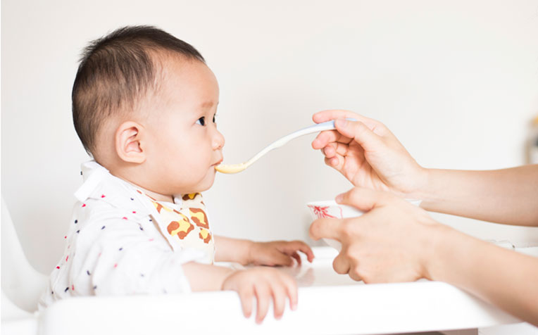 6 Baby Feeding Tips for New Mothers