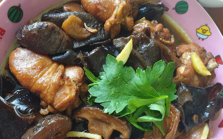 My Best Healthy Recipe - Stew Chicken with Mushroom and Black Fungus - Wilman Low