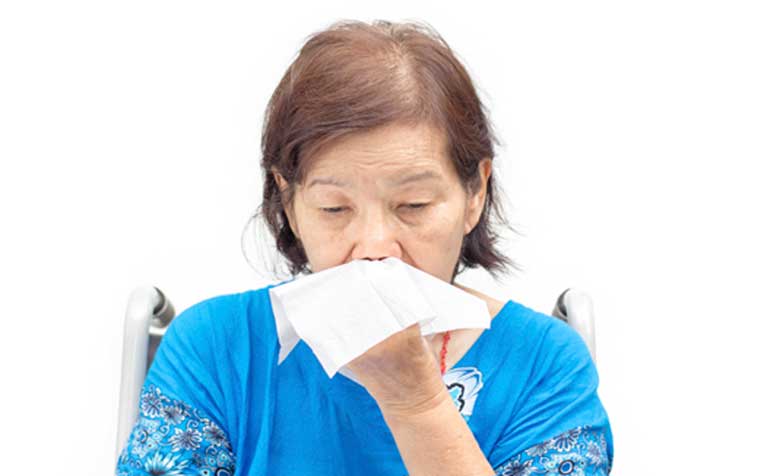 /sites/hexassets/Assets/seniors/Extra-Care-For-Older-People-With-Sinusitis.jpg