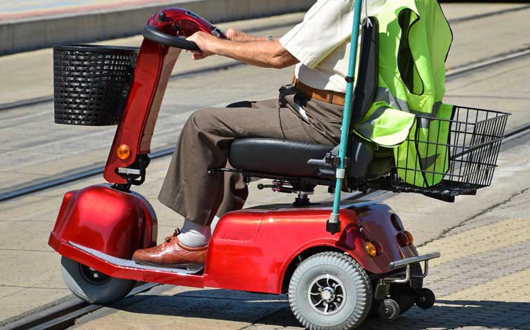 Scooter électrique de mobilité pour seniors, City Shopper by AIC