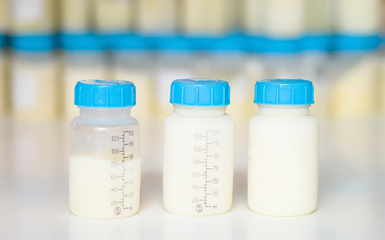 How to Store Expressed Breast Milk