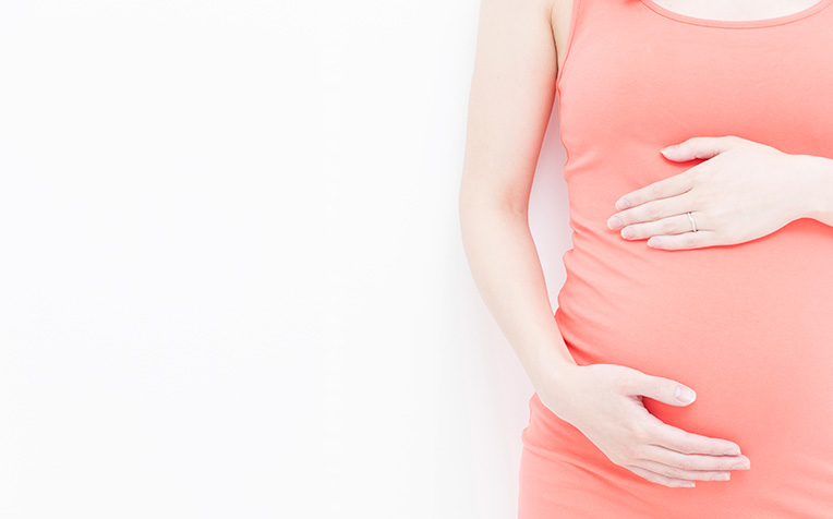 /sites/hexassets/Assets/women/pregnancy-skin-problems-severe-itching.jpg