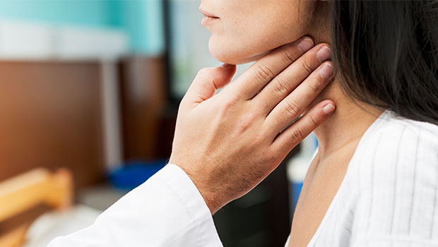 ​No neck scar to cover up