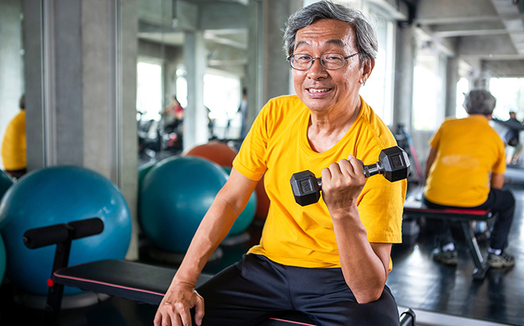 /sites/hexassets/Assets/seniors/how-to-fight-low-muscle-mass.jpg