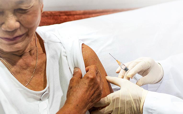 Vaccinations: Why the Elderly Need It